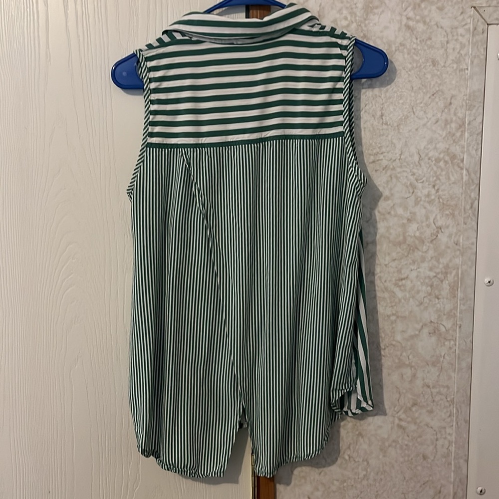 Jane & Delancey size med sleeveless button up shirt with stripes green and white - Picture 2 of 2
